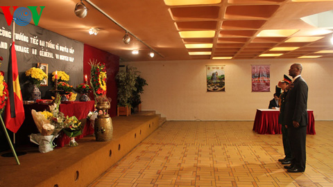 ສືບຕໍ່ການເຄື່ອນໄຫວອາໄລຫາພົນເອກ ຫວໍງວຽນຢາບ ຢູ່ຝລັ່ງ